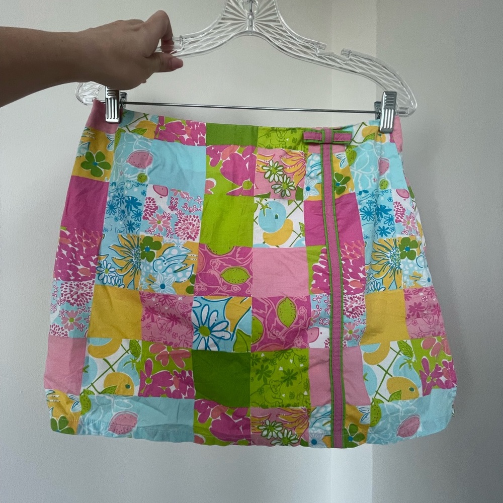 Lilly Pulitzer mini skirt! Pink green yellow pastel skirt for summer vacation!